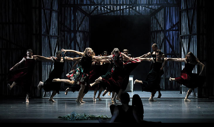 Atemlos durch die Nacht - das Ballett „Giselle“ am Gärtnerplatztheater- Premiere 17. November 2022 (©Foto: Marie-Laure Briane)